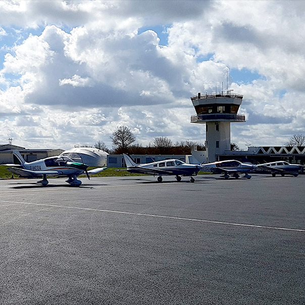 Tous les avions de la flotte de l'aéroclub de la Côte d'amour