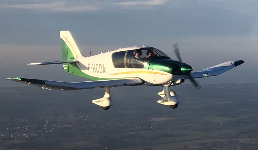 Avion F-HCDA à l'aéroclub de La Baule